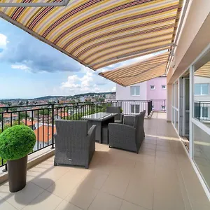 Vinnie View Apartament